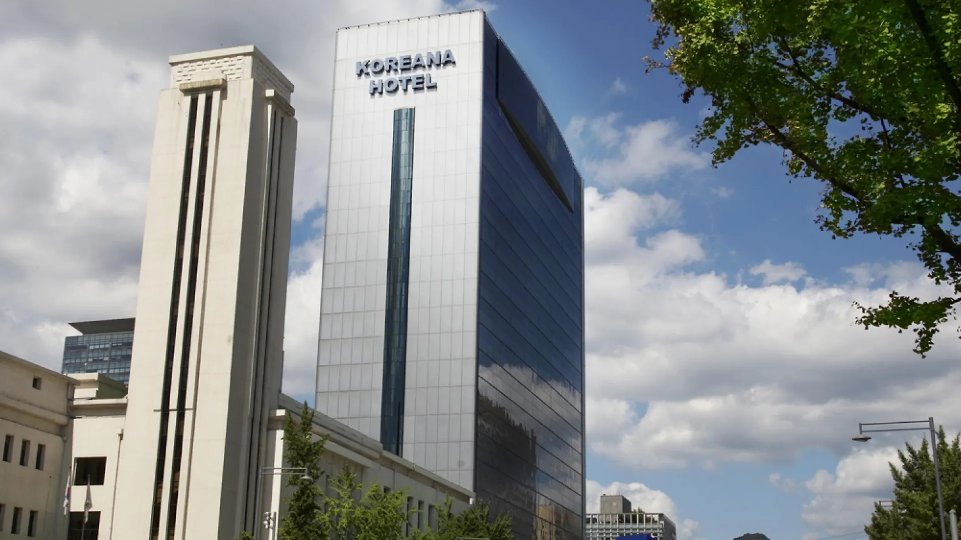 Koreana Hotel Seoul 4*,  South Korea