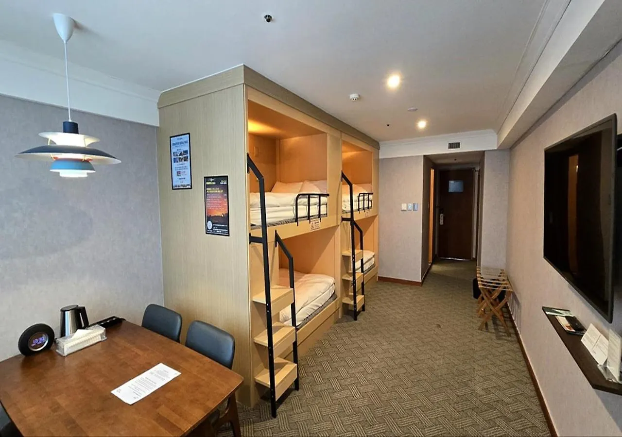 Koreana Hotel Seoul 4*,